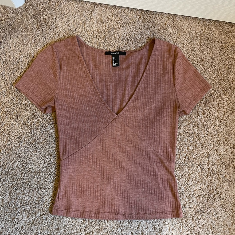 Short Sleeve V Neck Crop Top